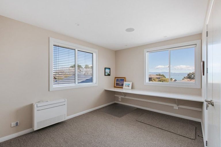 Photo of property in 5 Gellibrand Place, Omokoroa, 3114