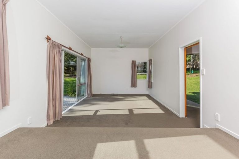 Photo of property in 55 Ramillies Place, Glenfield, Auckland, 0629