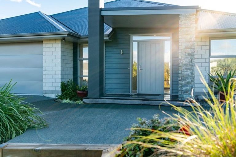 Photo of property in 40 Mariners Haven, One Tree Point, 0118