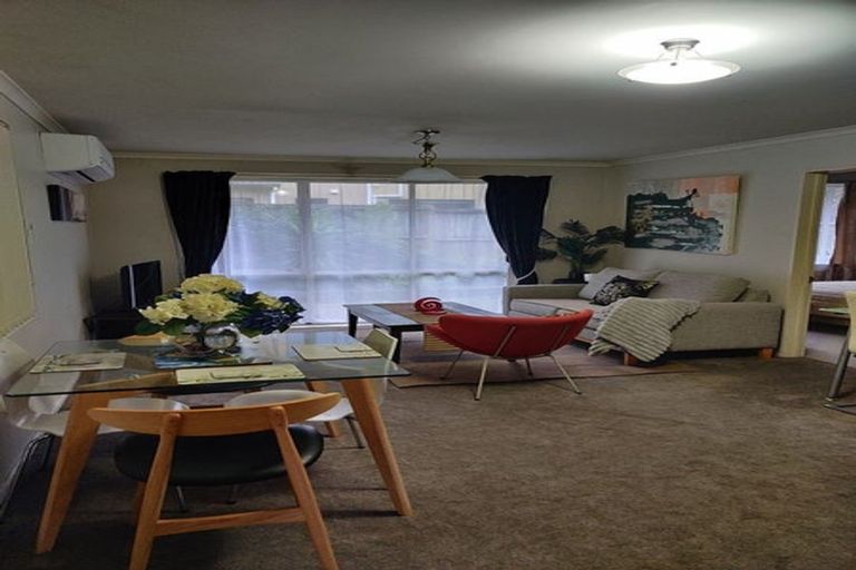 Photo of property in 404a Te Atatu Road, Te Atatu Peninsula, Auckland, 0610