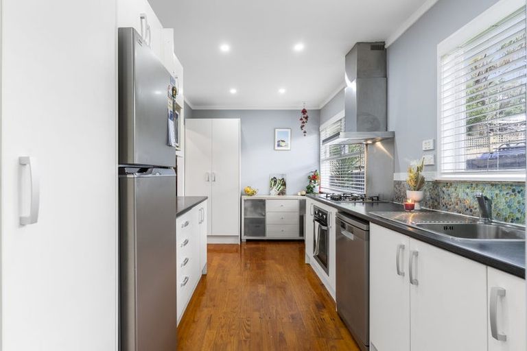 Photo of property in 53 Brennan Place, Opunake, 4616