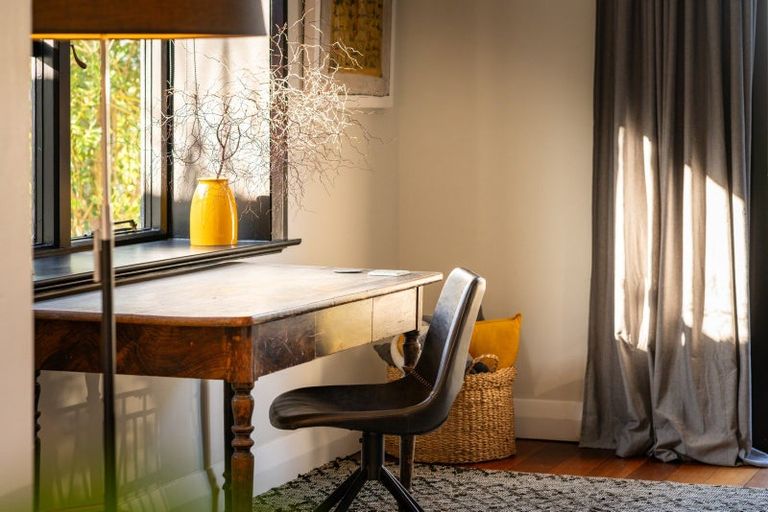 Photo of property in 9 Easdale Street, Kelburn, Wellington, 6012