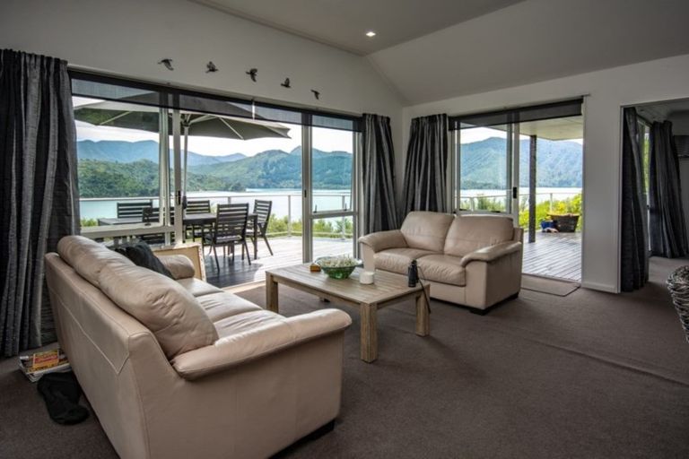 Photo of property in 16 Lawrence Street, Havelock, 7100