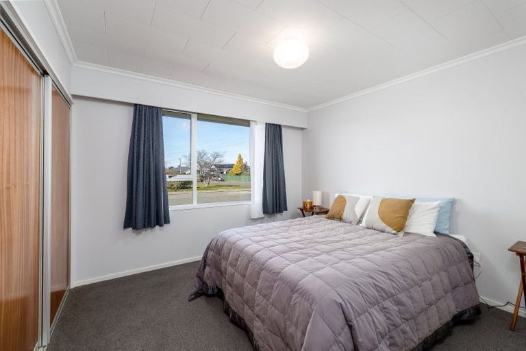 Photo of property in 1 Carlisle Street, Waimate, 7924
