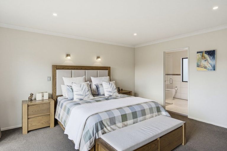Photo of property in 8 Rae Lane, Paraparaumu Beach, Paraparaumu, 5032