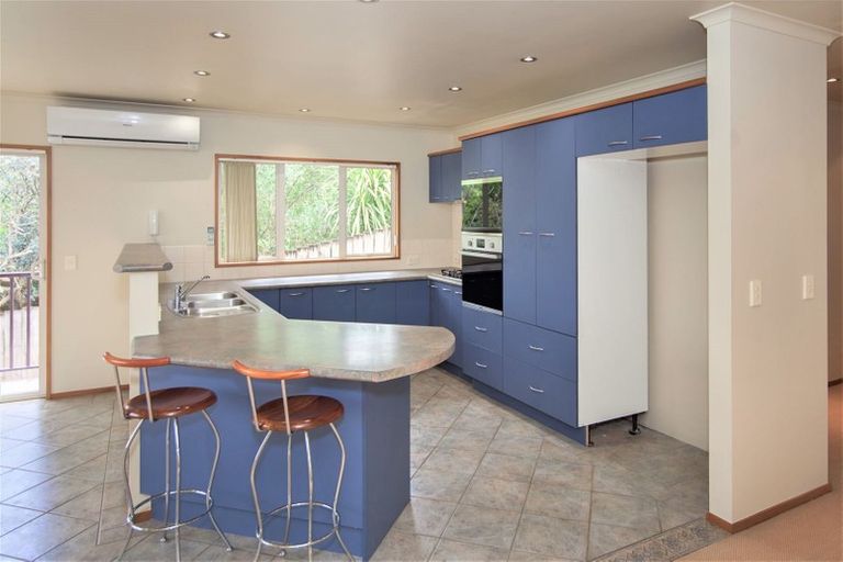 Photo of property in 190a Don Buck Road, Massey, Auckland, 0614