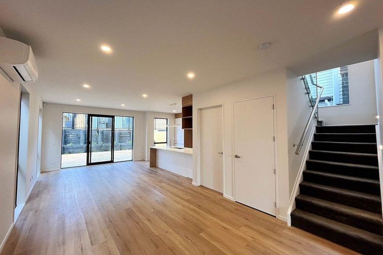 Photo of property in 17 Kapehu Road, Silverdale, 0932