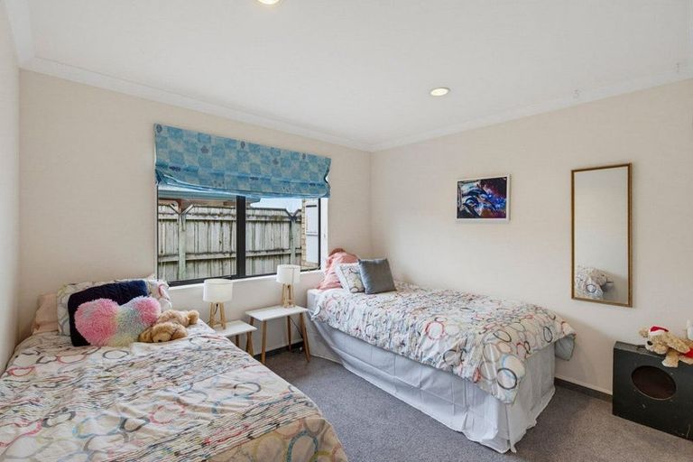 Photo of property in 166 Milne Drive, Paraparaumu, 5032