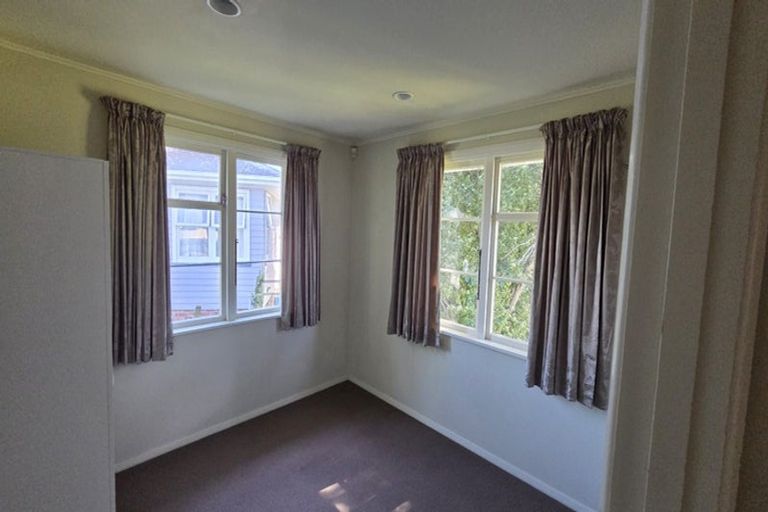 Photo of property in 50 Sutton Crescent, Papakura, 2110