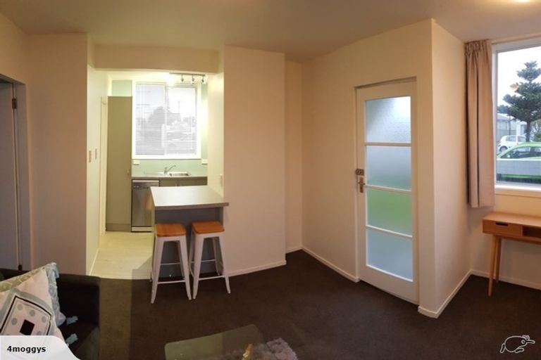 Photo of property in 9/76 Freyberg Street, Lyall Bay, Wellington, 6022