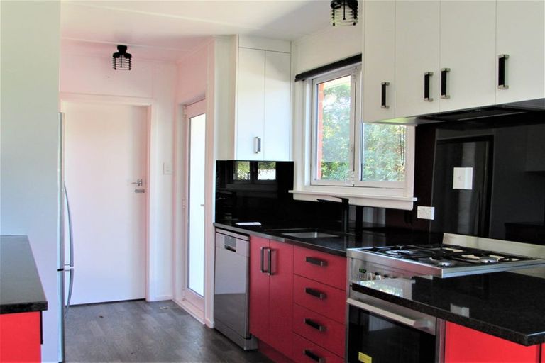 Photo of property in 14 Hickson Street, Featherston, 5710