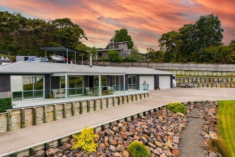 Photo of property in 2886 Long Bay Road, Wyuna Bay, Coromandel, 3581