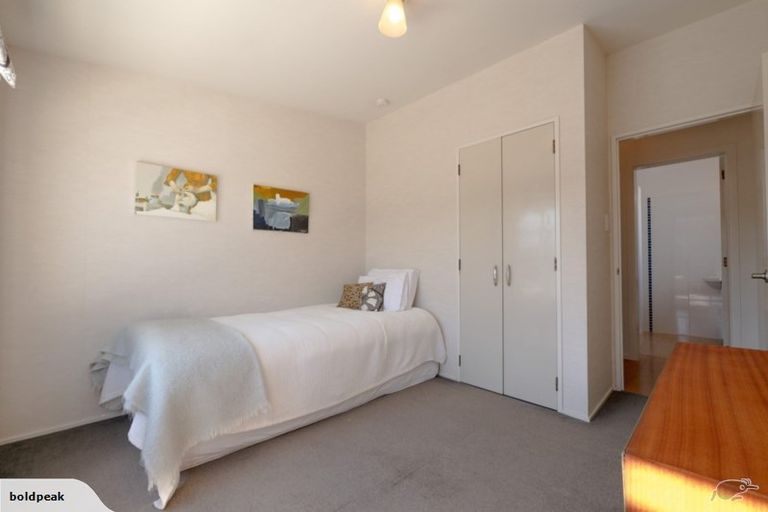 Photo of property in 12/24 Elizabeth Street, Mount Victoria, Wellington, 6011