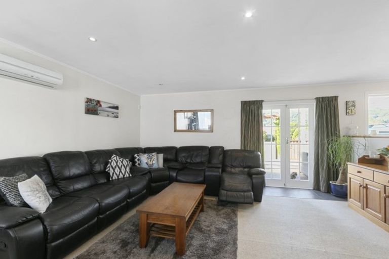 Photo of property in 60 Westminster Road, Wainuiomata, Lower Hutt, 5014