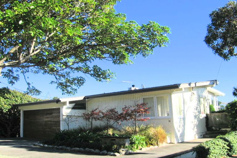 Photo of property in 21 Mahoe Street, Eastbourne, Lower Hutt, 5013