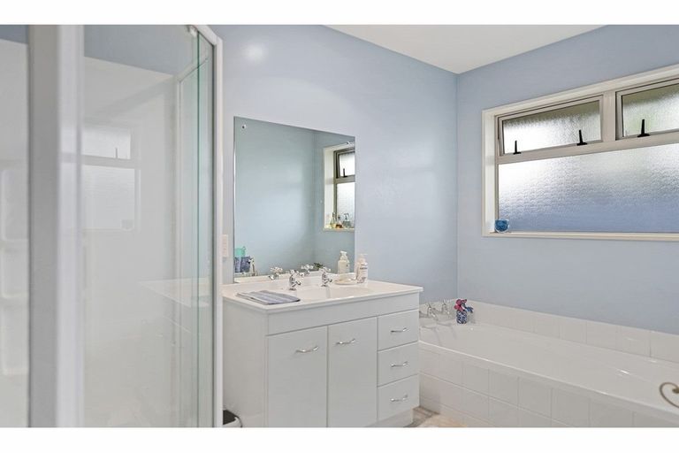 Photo of property in 64a Balcairn Street, Halswell, Christchurch, 8025