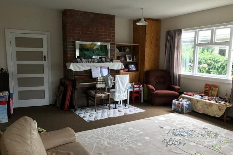 Photo of property in 82 Rattray Street, Riccarton, Christchurch, 8041