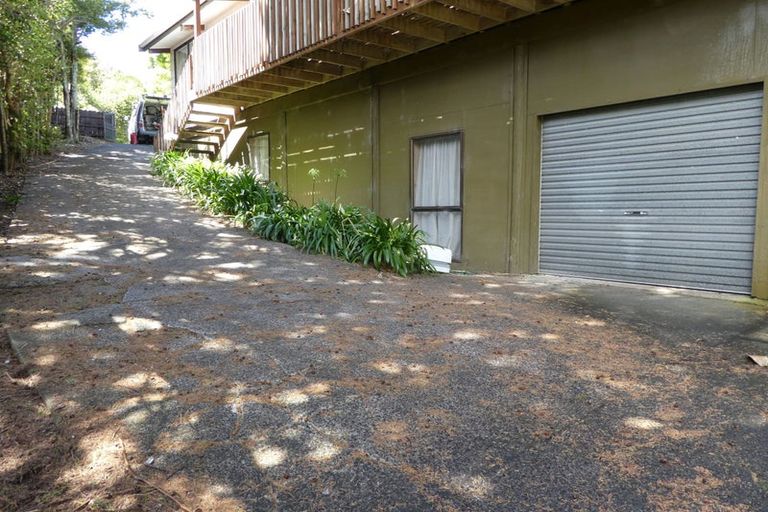 Photo of property in 35 Autumn Avenue, Glen Eden, Auckland, 0602
