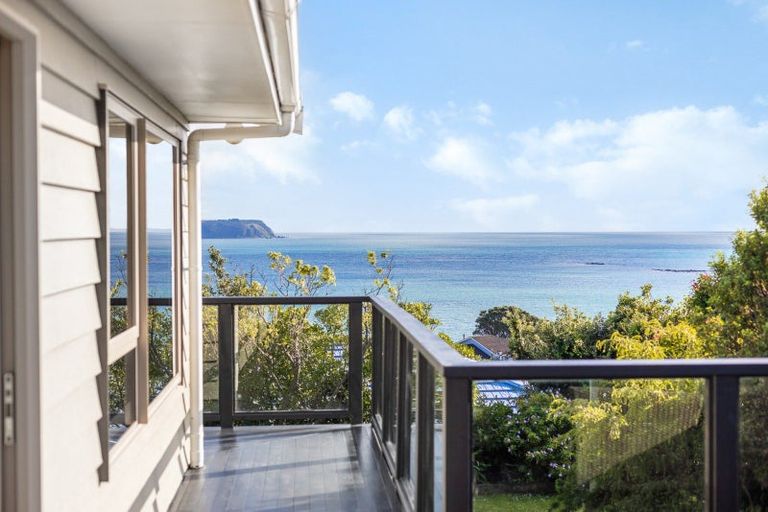 Photo of property in 7 Tregear Place, Camborne, Porirua, 5026