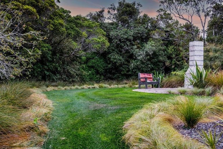 Photo of property in 423 Cardiff Road, Pembroke, Stratford, 4391