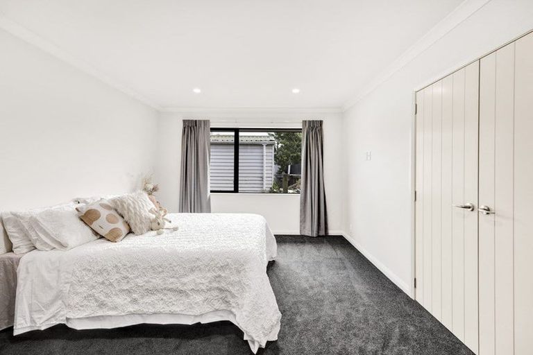 Photo of property in 1 Douglas Street, Hawera, 4610