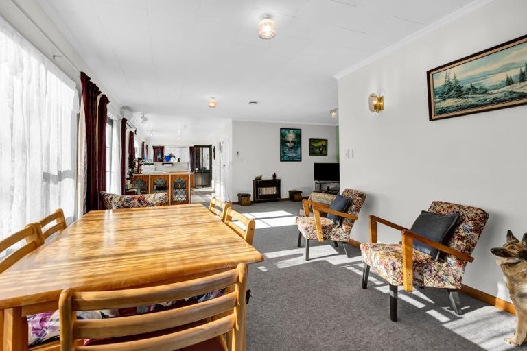 Photo of property in 1 Towai Street, Inglewood, 4330