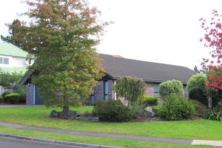 Photo of property in 1/6 Solana Court, Botany Downs, Auckland, 2010