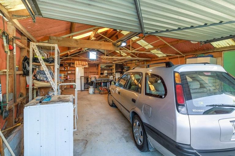 Photo of property in 4 Kopipi Crescent, Ngunguru, Whangarei, 0173