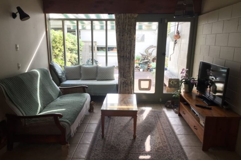 Photo of property in 19 Crisp Avenue, Pukekohe, 2120