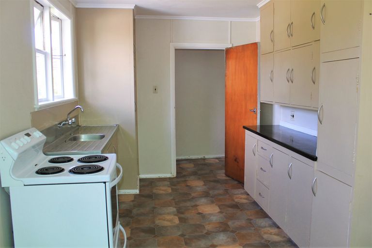 Photo of property in 6 Churchill Crescent, Te Hapara, Gisborne, 4010