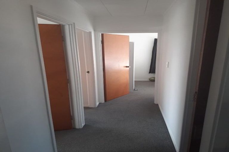 Photo of property in 9 Meadowood Drive, Unsworth Heights, Auckland, 0632