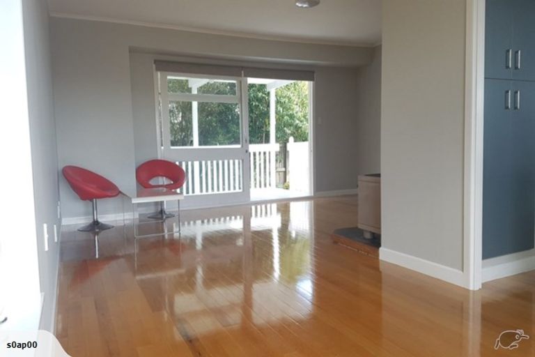 Photo of property in 20a Corunna Road, Milford, Auckland, 0620