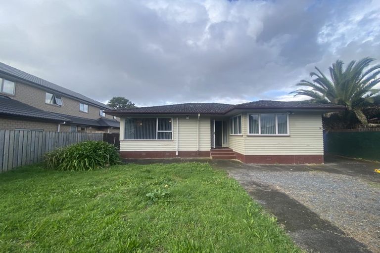 Photo of property in 16 Greenock Road, Ranui, Auckland, 0612