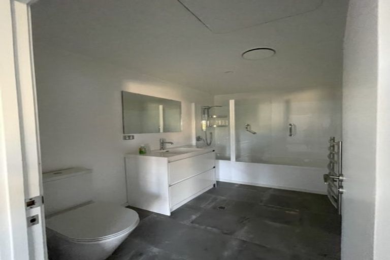 Photo of property in 325/26 Morningside Drive, Morningside, Auckland, 1025