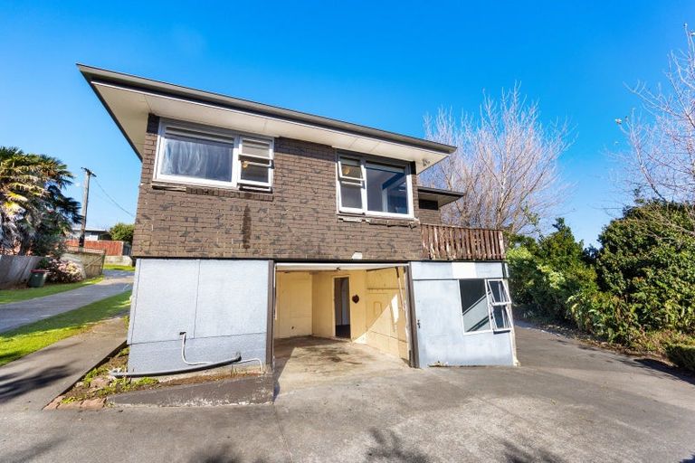 Photo of property in 114a Pioneer Road, Moturoa, New Plymouth, 4310