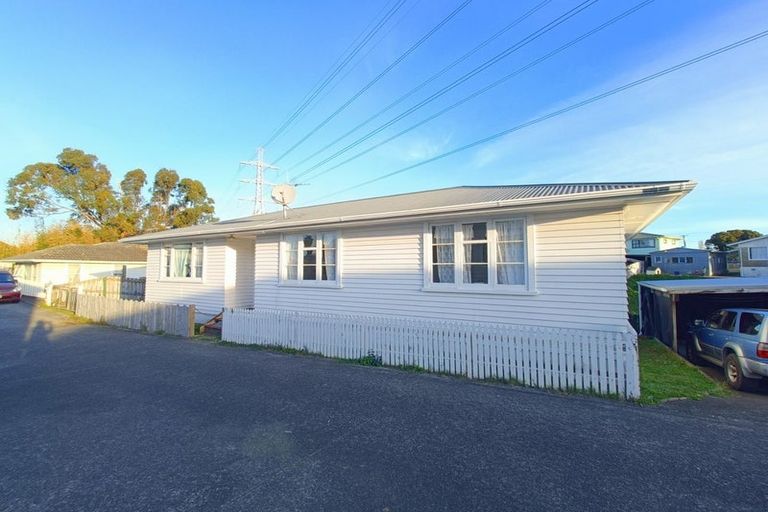 Photo of property in 3c Fulton Crescent, Otara, Auckland, 2023