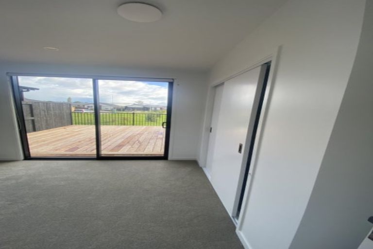 Photo of property in 11 Oioi Lane, Poike, Tauranga, 3112