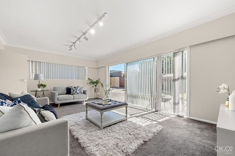 Photo of property in 5 Ferretti Grove, Avalon, Lower Hutt, 5011