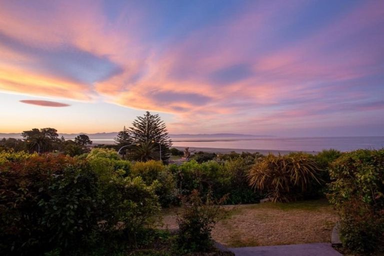 Photo of property in 11 Bisley Avenue, Moana, Nelson, 7011