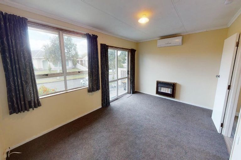 Photo of property in 42 Terry Crescent, Milson, Palmerston North, 4414