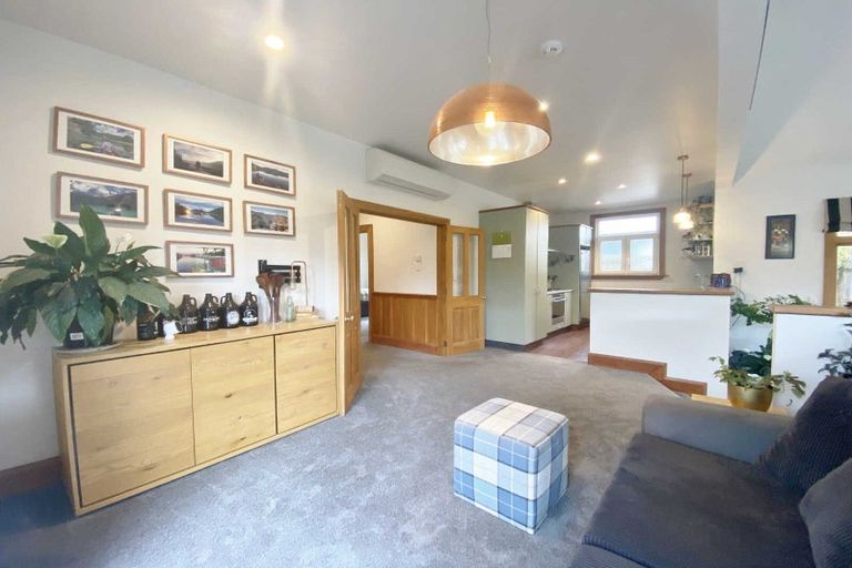 Photo of property in 91 Somerfield Street, Somerfield, Christchurch, 8024