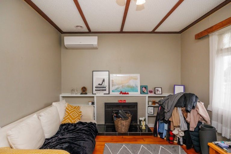 Photo of property in 12 Fitzroy Street, Terrace End, Palmerston North, 4410