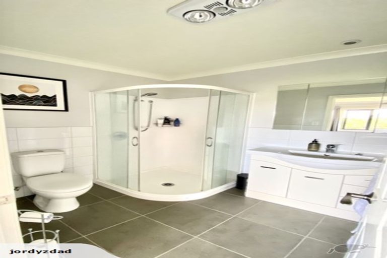 Photo of property in 16 Tokerau Crescent, Pukekohe, 2120