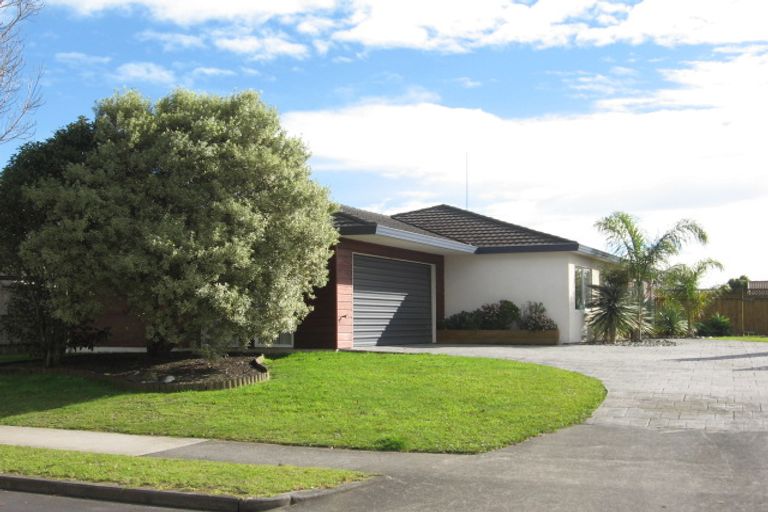 Photo of property in 5 Tolvah Place, Wattle Downs, Auckland, 2103