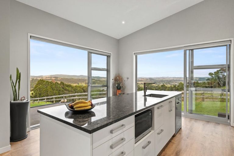 Photo of property in 175 Alpine Road, Kaukapakapa, 0873