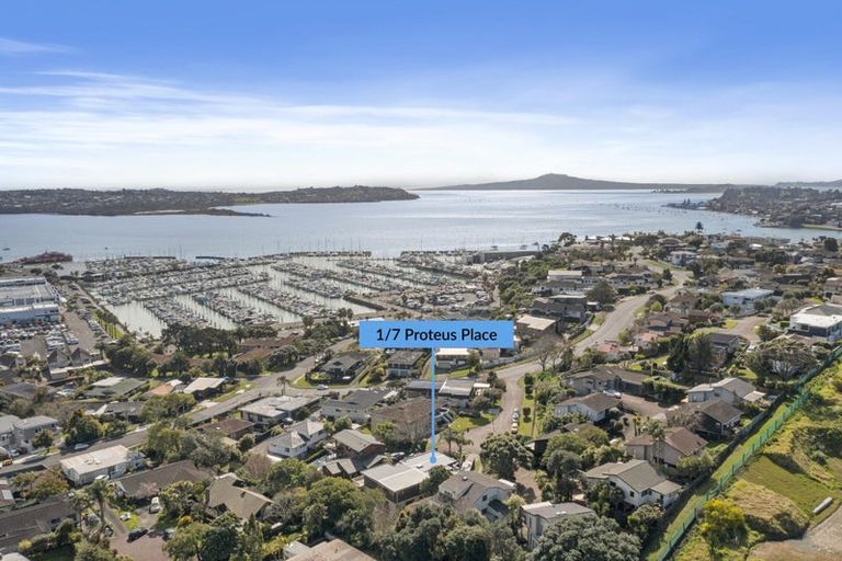 Photo of property in 1/7 Proteus Place, Half Moon Bay, Auckland, 2012