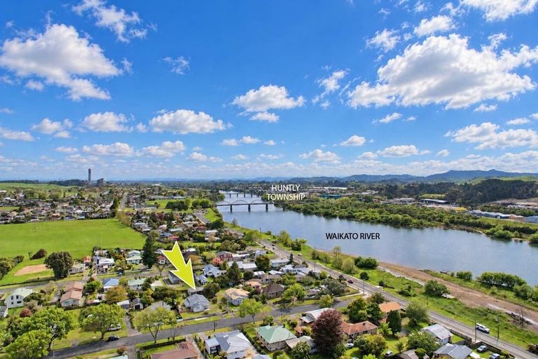 Photo of property in 10 Mary Street, Huntly, 3700