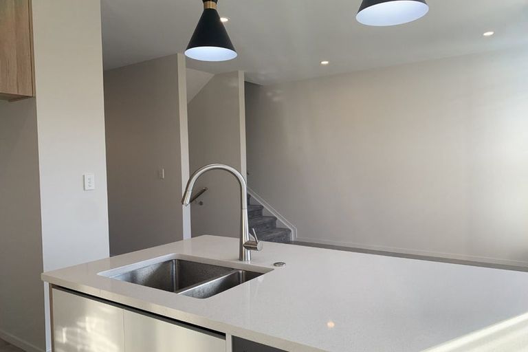 Photo of property in 17 Paina Crescent, Massey, Auckland, 0614