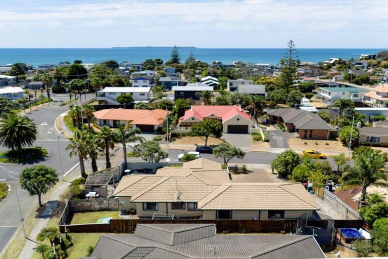 Photo of property in 2 Nautilus Drive, Papamoa Beach, Papamoa, 3118