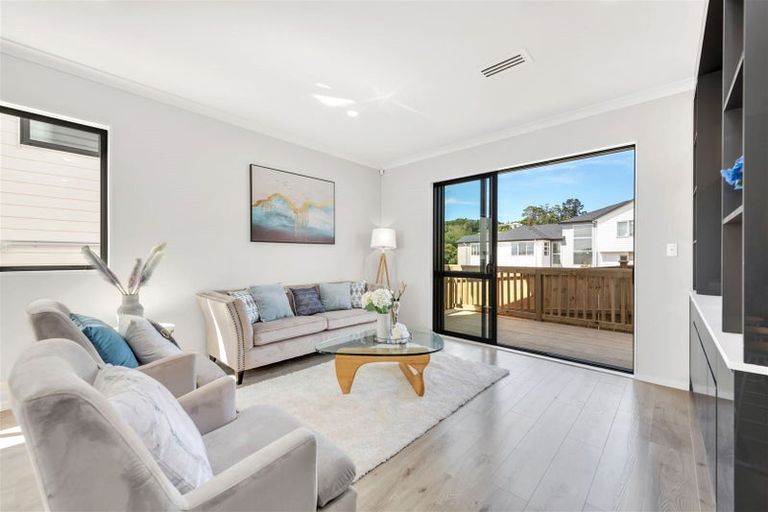 Photo of property in 4 Glann Lane, Flat Bush, Auckland, 2019